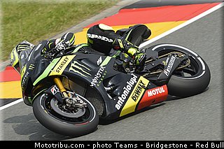 motogp_crutchlow_008_allemagne_sachsenring_2013.jpg