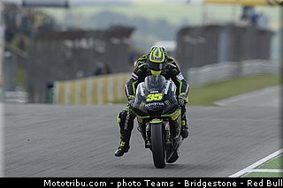 motogp_crutchlow_040_allemagne_sachsenring_2013.jpg