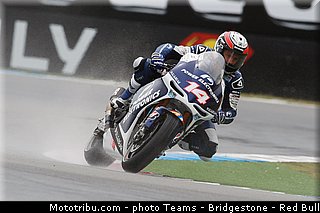 motogp_de_puniet_007_allemagne_sachsenring_2013.jpg