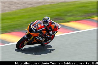 motogp_edwards_001_allemagne_sachsenring_2013.jpg
