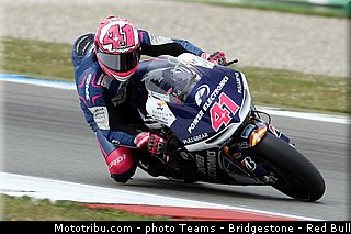 motogp_espargaro_003_allemagne_sachsenring_2013.jpg