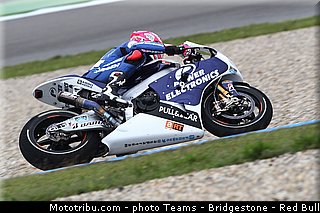 motogp_espargaro_007_allemagne_sachsenring_2013.jpg