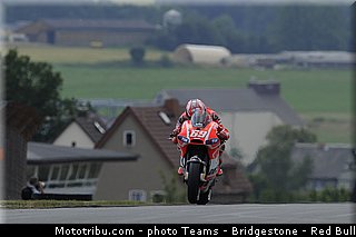 motogp_hayden_014_allemagne_sachsenring_2013.jpg