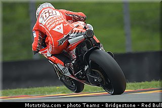 motogp_hayden_018_allemagne_sachsenring_2013.jpg