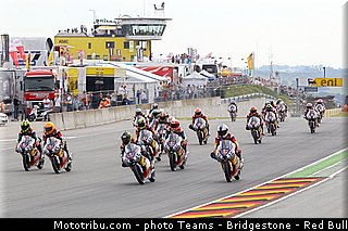 redbull_motogp_rookies_cup_002_allemagne_sachsenring_2013.jpg