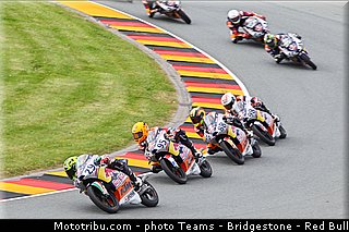 redbull_motogp_rookies_cup_004_allemagne_sachsenring_2013.jpg