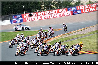 redbull_motogp_rookies_cup_016_allemagne_sachsenring_2013.jpg
