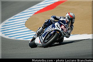 depuniet_001_motogp_2013_usa_laguna_seca.jpg