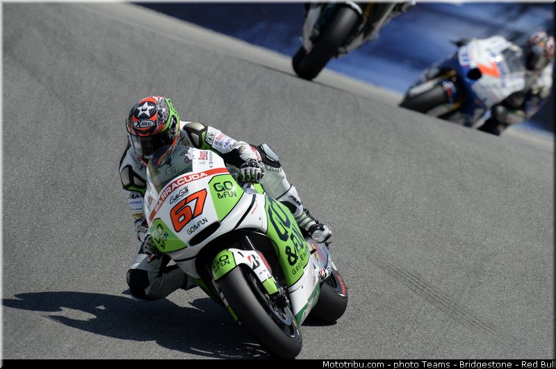 staring_017_motogp_2013_usa_laguna_seca