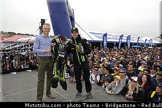 crutchlow_019_motogp_2013_usa_laguna_seca.jpg