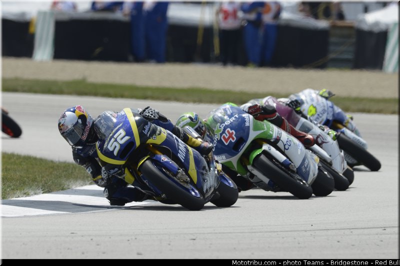 moto2_016_usa_indianapolis_2013