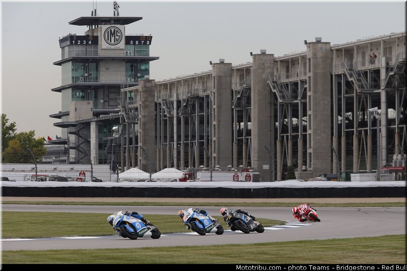 moto2_019_usa_indianapolis_2013