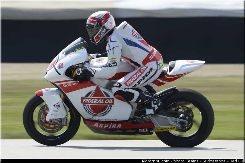 moto2_pradita_006_usa_indianapolis_2013