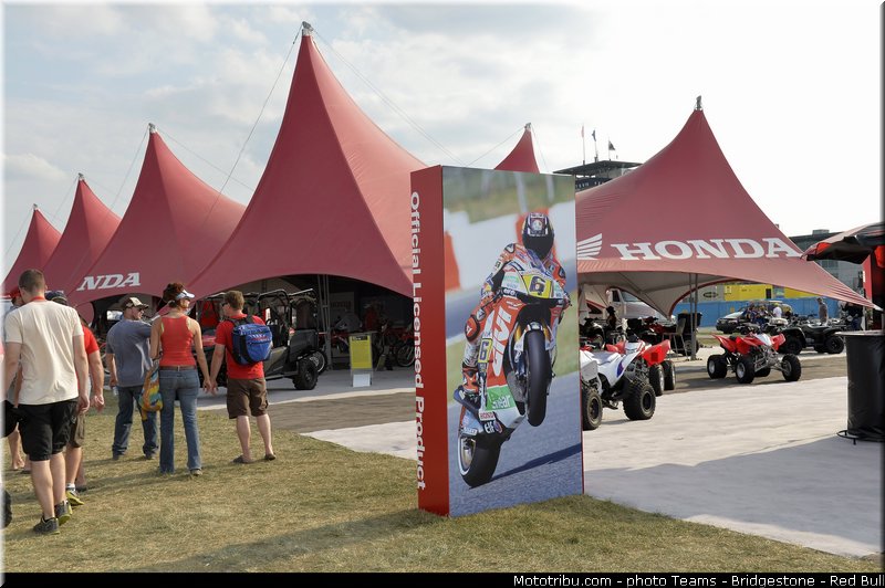 moto3_ambiance_001_usa_indianapolis_2013