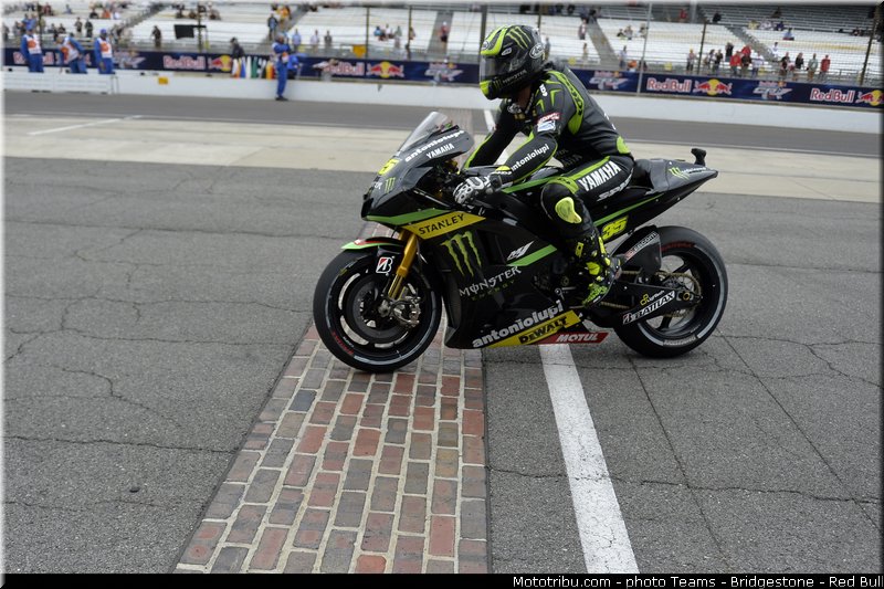 motogp_crutchlow_029_usa_indianapolis_2013