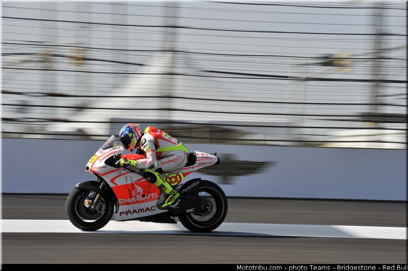 motogp_iannone_005_usa_indianapolis_2013