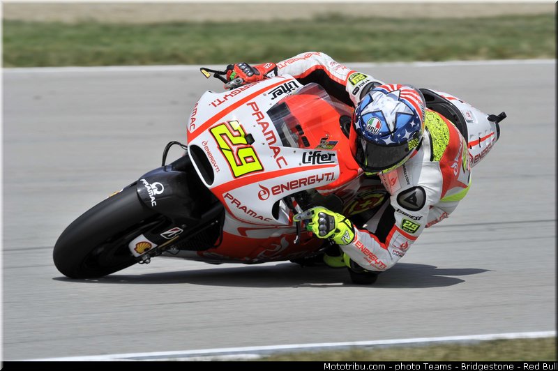 motogp_iannone_010_usa_indianapolis_2013