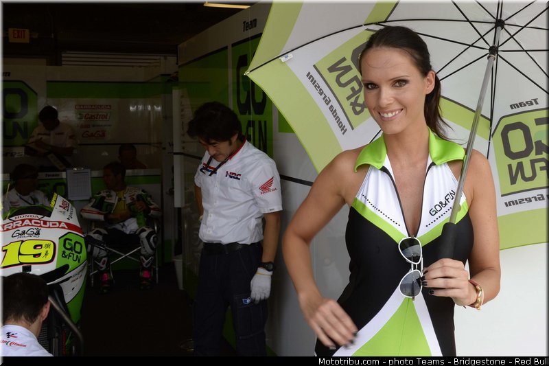motogp_pitbabe_032_usa_indianapolis_2013