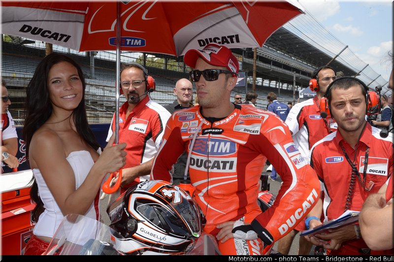 motogp_pitbabe_043_usa_indianapolis_2013