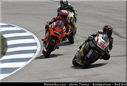 moto2_045_usa_indianapolis_2013.jpg