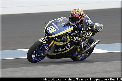 moto2_rossi_001_usa_indianapolis_2013.jpg