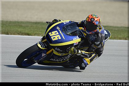 moto2_rossi_005_usa_indianapolis_2013.jpg