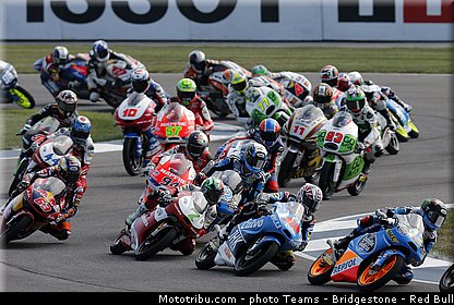 moto3_001_usa_indianapolis_2013.jpg