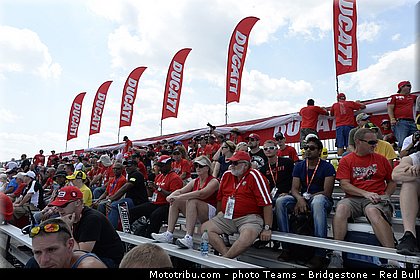 motogp_ambiance_019_usa_indianapolis_2013.jpg