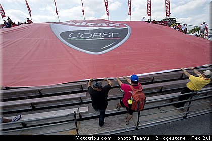 motogp_ambiance_023_usa_indianapolis_2013.jpg