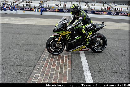 motogp_crutchlow_029_usa_indianapolis_2013.jpg