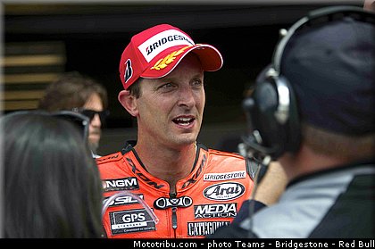 motogp_edwards_003_usa_indianapolis_2013.jpg