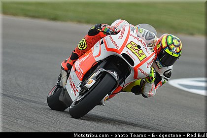 motogp_iannone_003_usa_indianapolis_2013.jpg