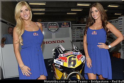 motogp_pitbabe_001_usa_indianapolis_2013.jpg