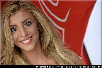 motogp_pitbabe_039_usa_indianapolis_2013.jpg