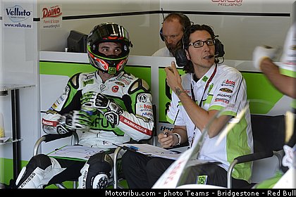 motogp_staring_001_usa_indianapolis_2013.jpg
