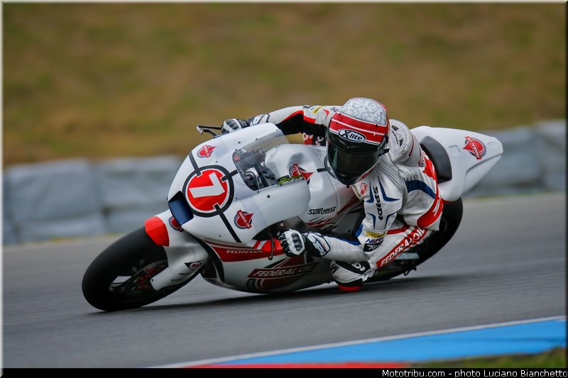 moto2_pradita_004_republique_tcheque_brno_2013