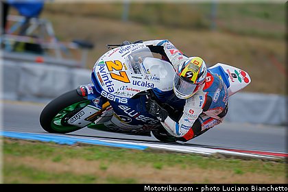 moto2_rivas_003_republique_tcheque_brno_2013.jpg