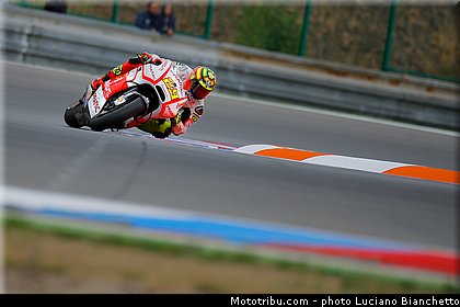 motogp_iannone_005_republique_tcheque_brno_2013.jpg