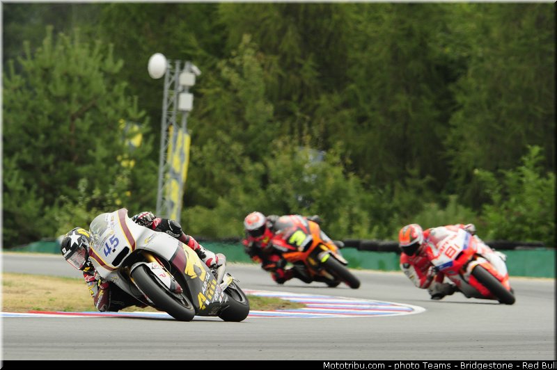 moto2_004_republique_tcheque_brno_2013