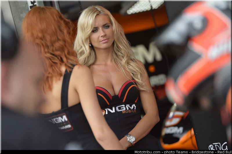 motogp_pitbabe_027_republique_tcheque_brno_2013