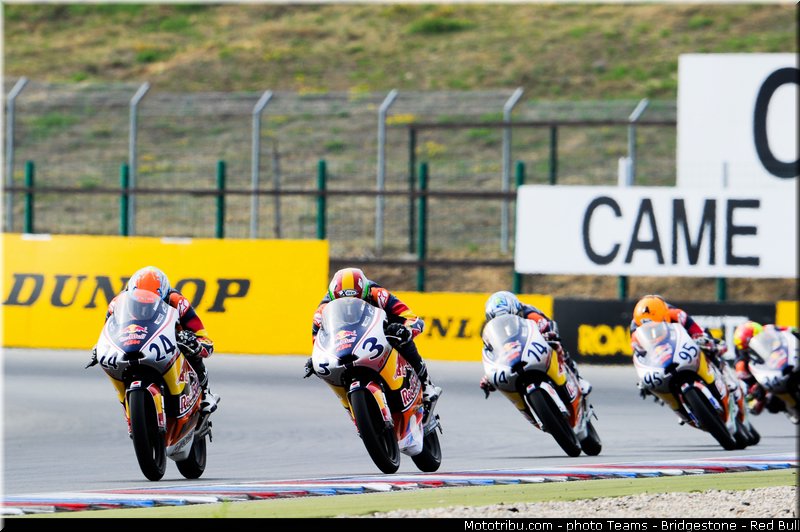 red_bull_motogp_rookies_cup_012_republique_tcheque_brno_2013