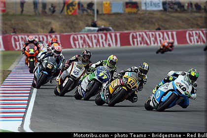 moto2_002_republique_tcheque_brno_2013.jpg