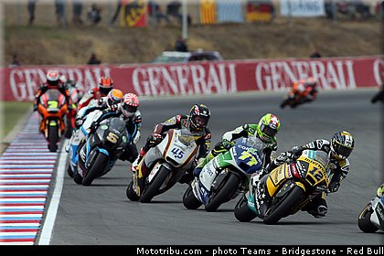 moto2_024_republique_tcheque_brno_2013.jpg