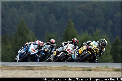 moto2_027_republique_tcheque_brno_2013.jpg
