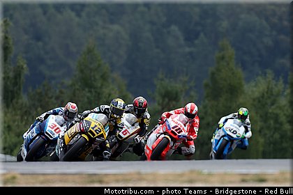 moto2_028_republique_tcheque_brno_2013.jpg