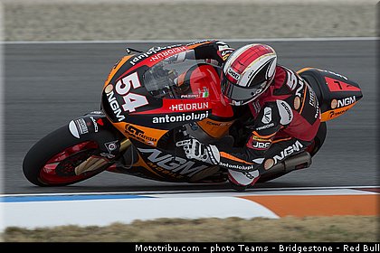 moto2_pasini_002_republique_tcheque_brno_2013.jpg