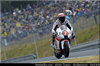 moto2_pradita_006_republique_tcheque_brno_2013.jpg