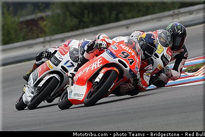 moto3_049_republique_tcheque_brno_2013.jpg