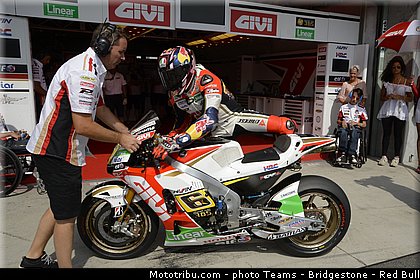 motogp_bradl_009_republique_tcheque_brno_2013.jpg