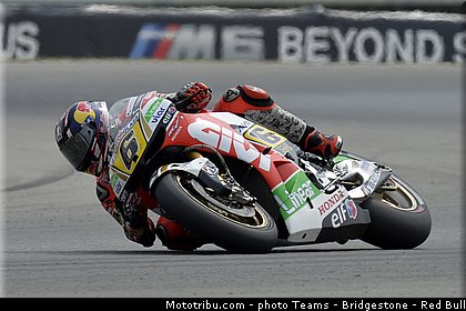 motogp_bradl_015_republique_tcheque_brno_2013.jpg